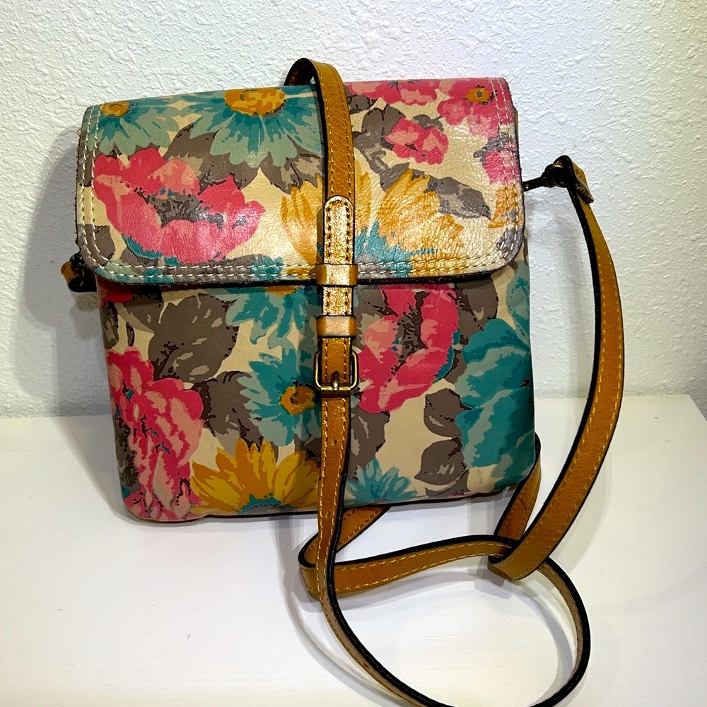 Patricia Nash First Bloom Leather Balluri Flap Crossbody bag